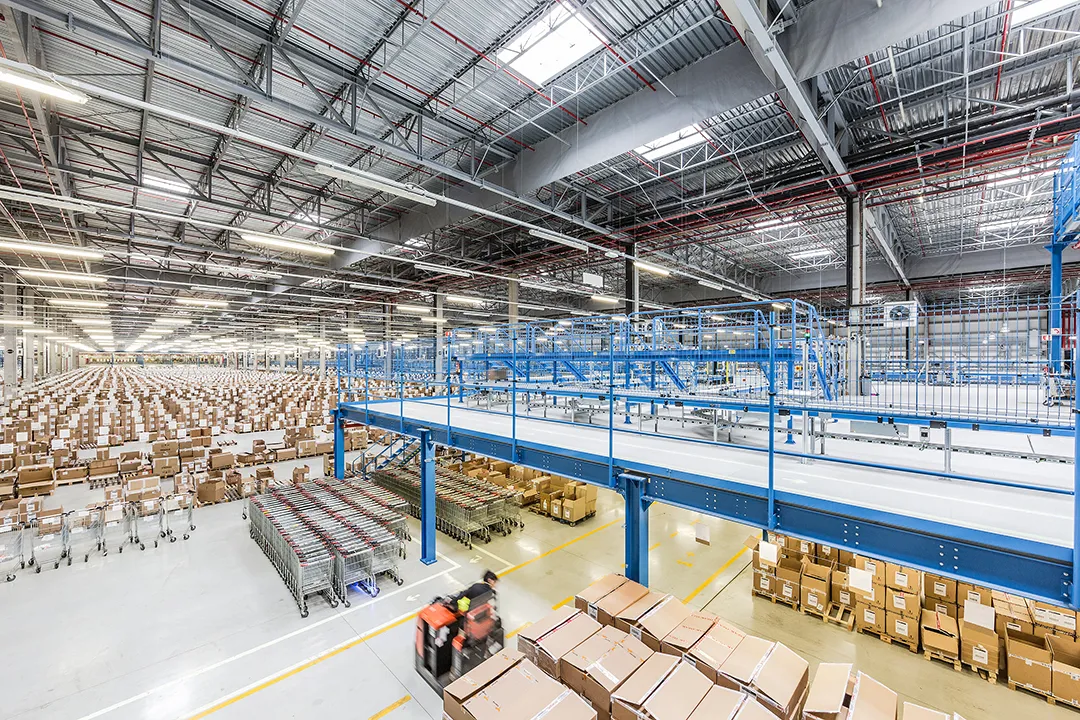 Tailored recycling solutions for stores and warehouses